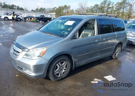 2006 Honda Odyssey Ex-L from USA, damaged, VIN 5FNRL38756B018845